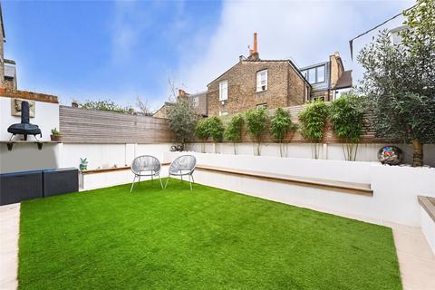 9 Roxwell Road, London, W12 9QE