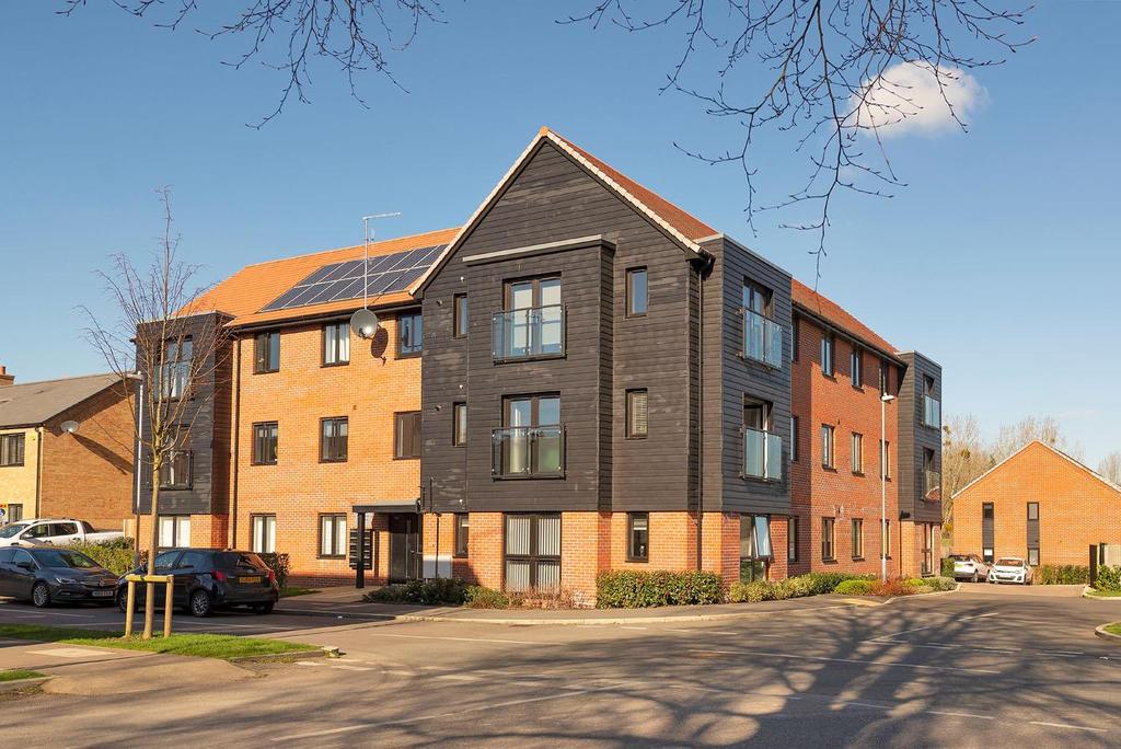 Bannister Way, Leybourne, West Malling 2 bed apartment £255,000