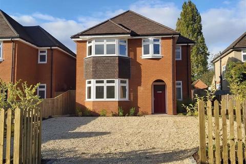 20 Chalgrove Way, Emmer Green, Reading, RG4 8SJ