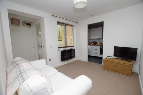 19 Carman Close, Swindon, SN3 4XU