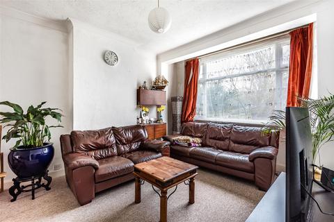 117 Sandringham Road, Worcester Park, KT4 8UH