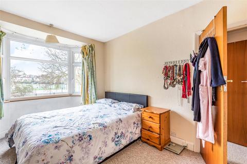 117 Sandringham Road, Worcester Park, KT4 8UH