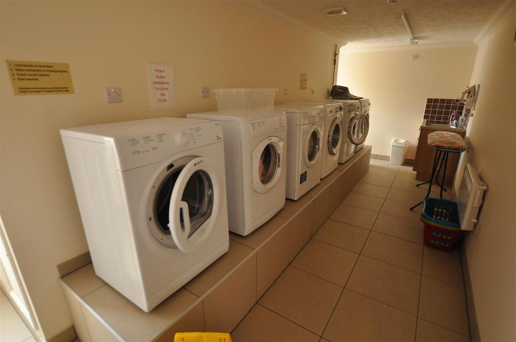 Laundry Facility.JPG