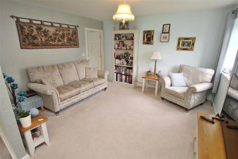 5 Centenary Close, Kinnerley, Oswestry, SY10 8EQ