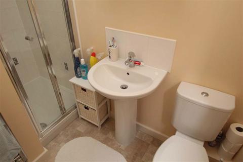 5 Centenary Close, Kinnerley, Oswestry, SY10 8EQ