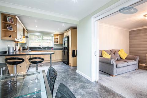 75 Fairbarn Drive, Sheffield, S6 5QJ