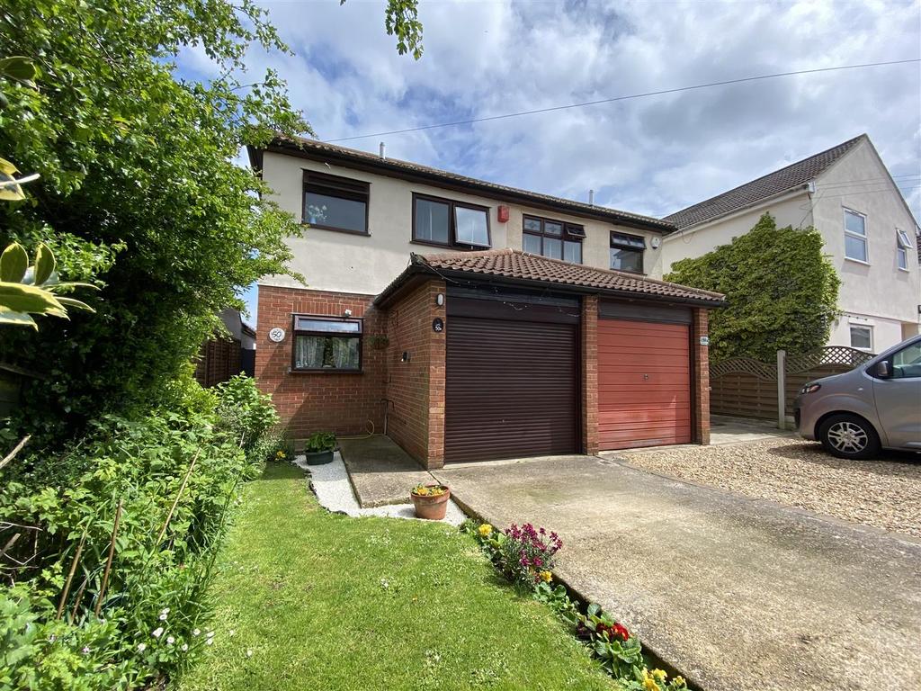 Warescot Road, Brentwood 3 bed semidetached house £400,000