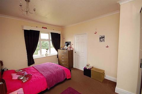 10 Cedar Mount, Huddersfield, HD1 5QJ
