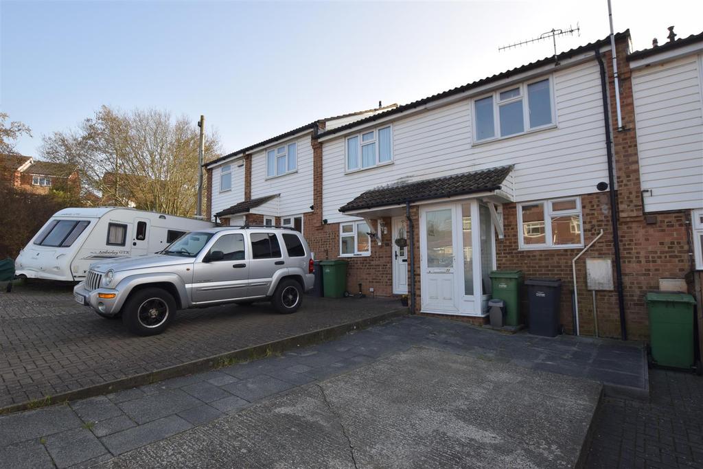 Field Way, St. LeonardsOnSea 2 bed terraced house £240,000