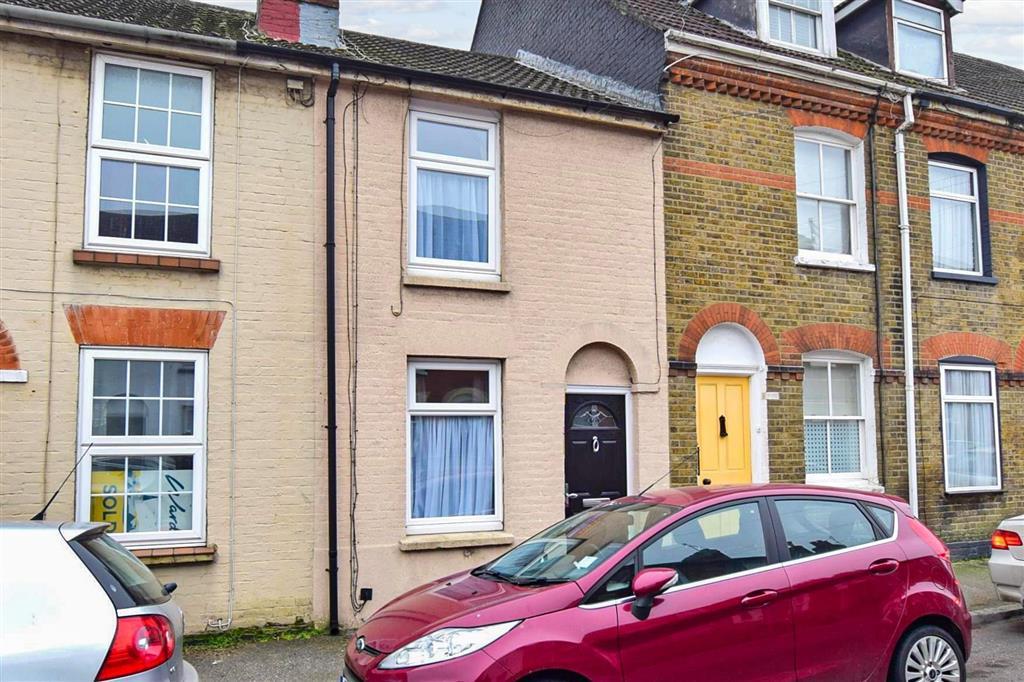 St. Johns Road, Faversham, Kent 2 bed terraced house £215,000