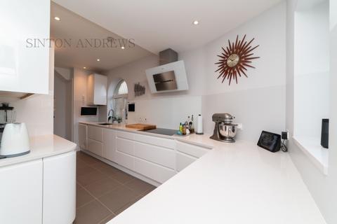 29 Ainsdale Road, London, W5 1JY