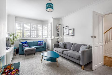 18 Bramley Way, West Wickham, BR4 9NT
