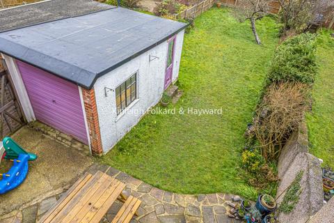 18 Bramley Way, West Wickham, BR4 9NT