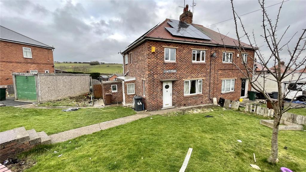 Lilac Crescent, Hoyland, Barnsley, S74 3 bed semidetached house £105,000
