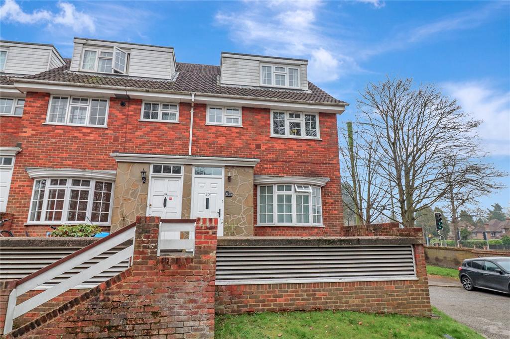 Fairlawns, Langley Road, Watford, Herts, WD17 2 bed £385,000