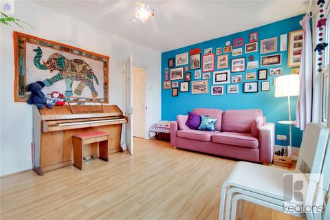 39b Colegrave Road, London, E15 1DZ