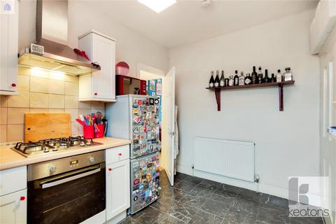 39b Colegrave Road, London, E15 1DZ