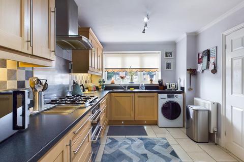 65 Junction Road, Ashford, TW15 1NJ