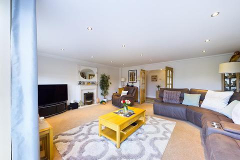 65 Junction Road, Ashford, TW15 1NJ