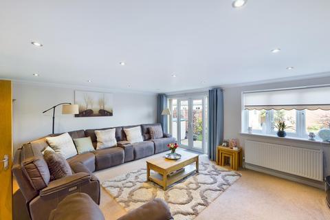 65 Junction Road, Ashford, TW15 1NJ