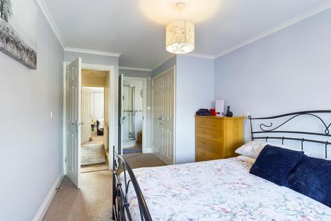 65 Junction Road, Ashford, TW15 1NJ