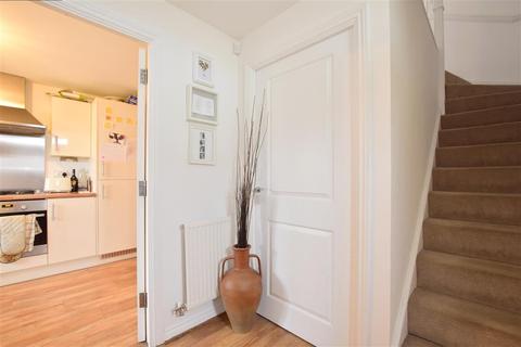 70 Clenshaw Path, Basildon, SS14 2FP