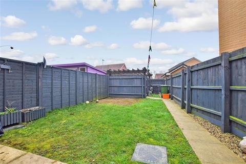 70 Clenshaw Path, Basildon, SS14 2FP
