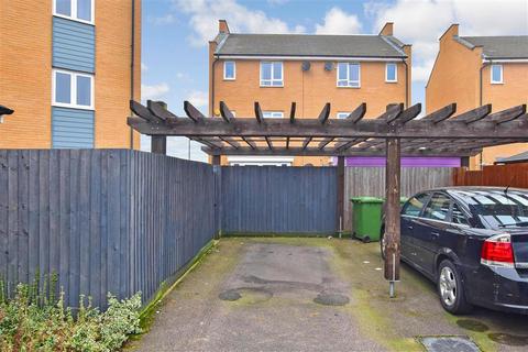 70 Clenshaw Path, Basildon, SS14 2FP