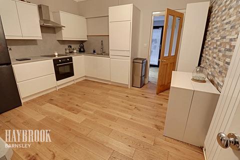 18 Everill Gate Lane, Wombwell, Barnsley, S73 0SF