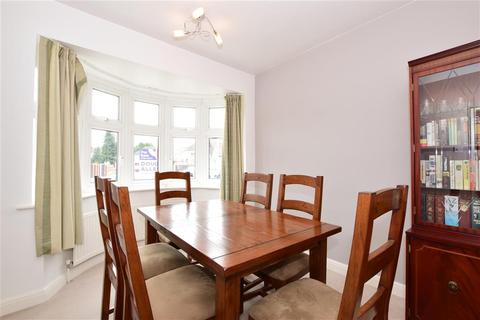9 Hill Rise, Upminster, RM14 2RA