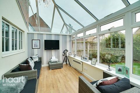 41 Britten Crescent, Witham, CM8 1QE