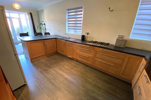 63 Cedar Road, Northampton, NN1 4RW