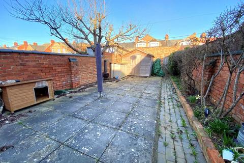 63 Cedar Road, Northampton, NN1 4RW