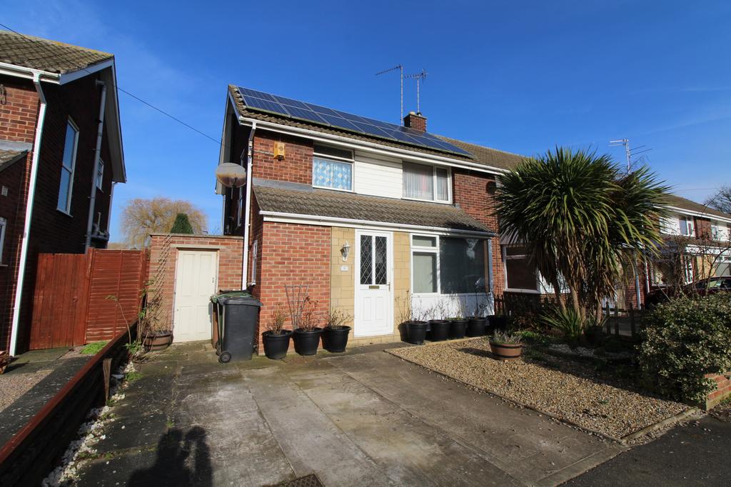 Ledbury Road, PETERBOROUGH, PE3 3 bed semidetached house £260,000