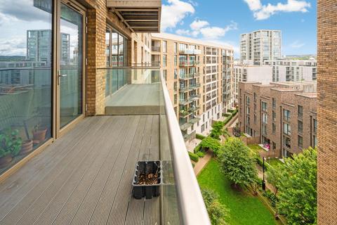 1 bedroom apartment for sale, Commodore House, Royal Wharf, E16