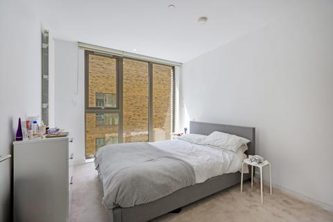 1 bedroom apartment for sale, Commodore House, Royal Wharf, E16