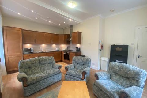 3 bedroom flat to rent, Gala Park, Galashiels, TD1