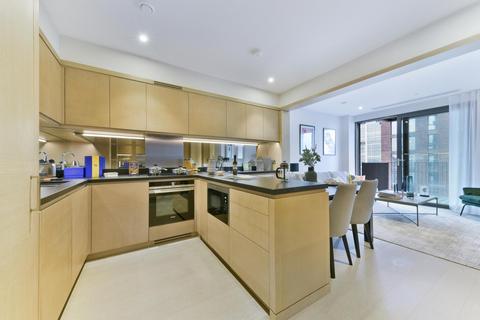 2 bedroom apartment to rent, Legacy Building, Embassy Gardens, London, SW11