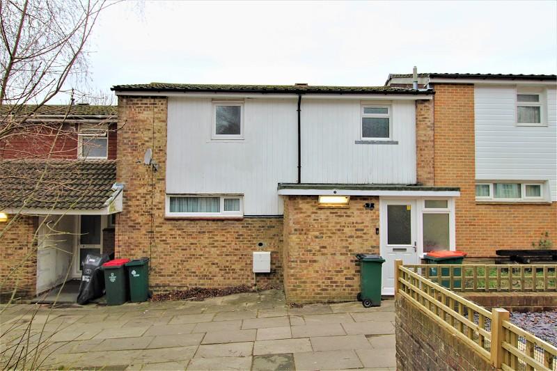Eddington Hill, Crawley, West Sussex.... 3 bed terraced house £270,000