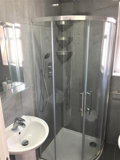 Studio to rent, ST MARY RD, ILFORD IG1