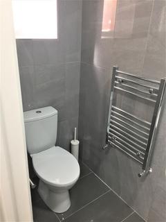 Studio to rent, ST MARY RD, ILFORD IG1