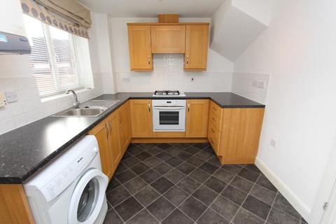 3 bedroom townhouse to rent, Shaw Road, Chilwell, NG9