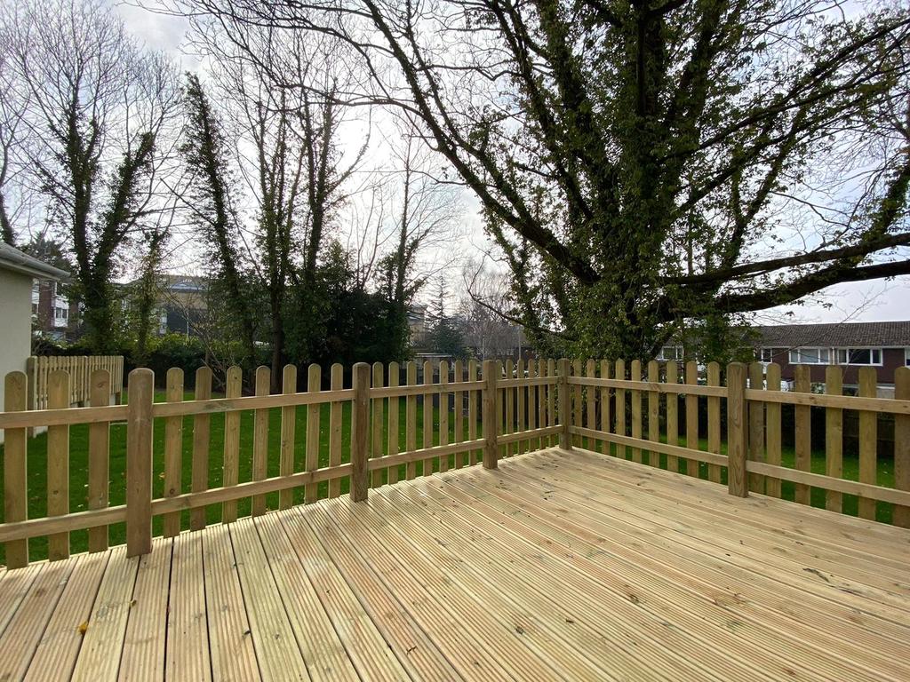 Warfield Road, Bracknell, Warfield... 1 bed bungalow £1,200 pcm (£277 pw)