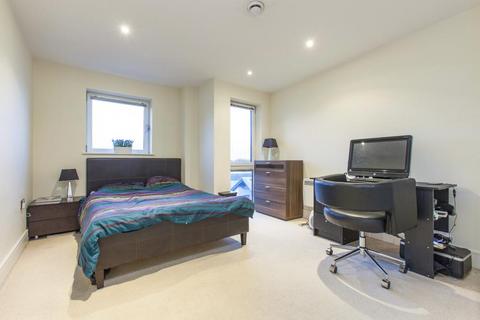 undefined, Hare Marsh, London, E2
