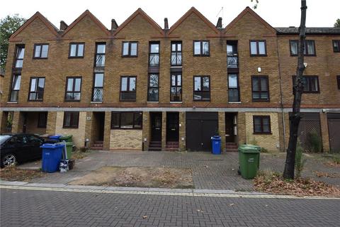 4 bedroom townhouse to rent, Brunswick Quay, London SE16