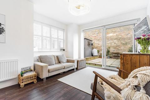 Le Bijou House, 1b Bronson Road, London, SW20 8DZ