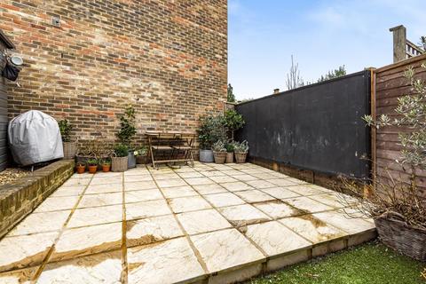 Le Bijou House, 1b Bronson Road, London, SW20 8DZ