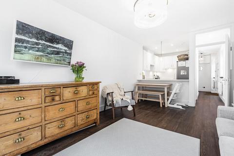 Le Bijou House, 1b Bronson Road, London, SW20 8DZ