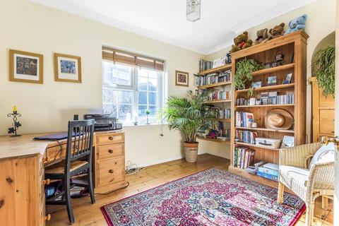 3 Elmside, Guildford, GU2 7SH