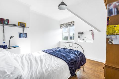 3 Elmside, Guildford, GU2 7SH